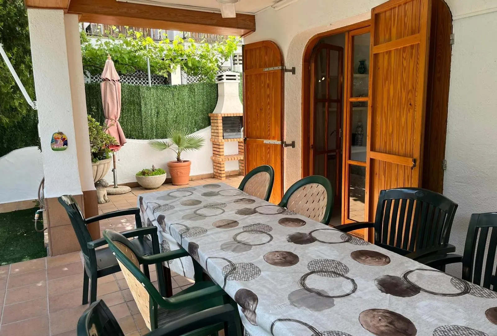 Wonderful Beach House With 2 Pools Villa Calafell